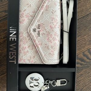 Nine West Blush and White Floral Wallet